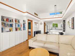 3658 Dayton Avenue N 401, Seattle WA 98103