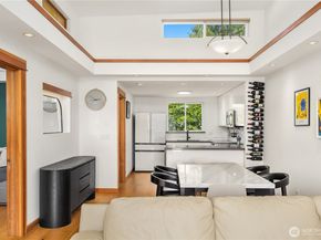 3658 Dayton Avenue N 401, Seattle WA 98103
