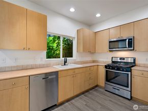 4740 Lake Place South A, Renton WA 98055