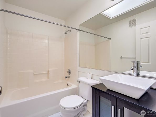 4740 Lake Place South A, Renton WA 98055