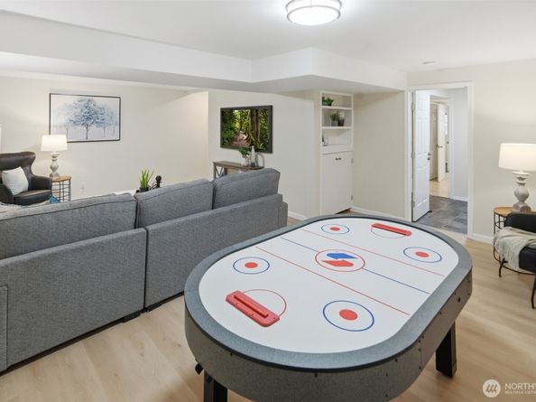 12664 NE 87th Street, Kirkland WA 98033