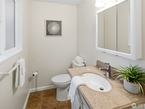 12664 NE 87th Street, Kirkland WA 98033