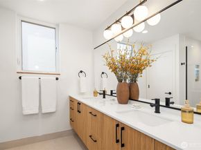 2419 NW 57th Street A, Seattle WA 98107