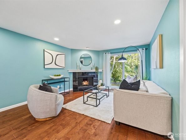 732 Kirkland Circle D102, Kirkland WA 98033