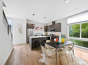 3807 Ashworth Avenue N, Seattle WA 98103