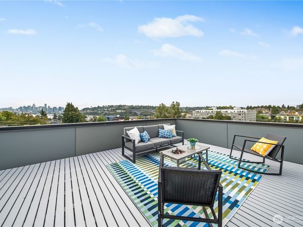 3807 Ashworth Avenue N, Seattle WA 98103