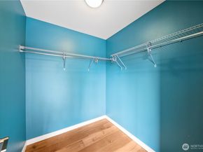 3807 Ashworth Avenue N, Seattle WA 98103
