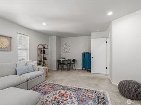 17634 118th Avenue SE, Renton WA 98058