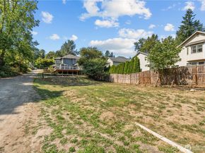 17634 118th Avenue SE, Renton WA 98058