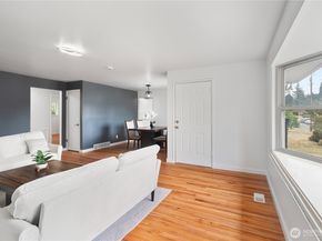 16624 3rd Avenue S, Burien WA 98148