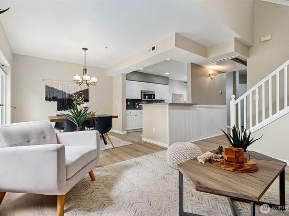 4808 NE Sunset Boulevard A102, Renton WA 98059