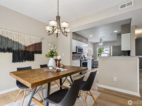4808 NE Sunset Boulevard A102, Renton WA 98059