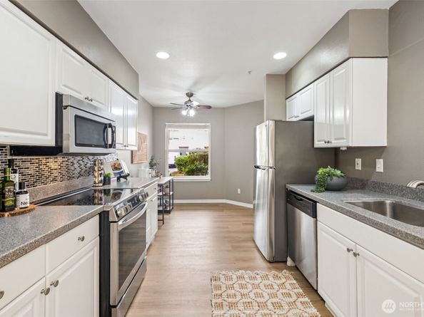 4808 NE Sunset Boulevard A102, Renton WA 98059