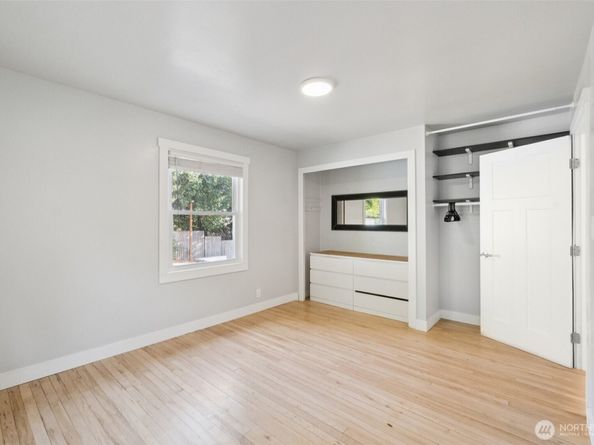 3810 NE 155th Street, Lake Forest Park WA 98155