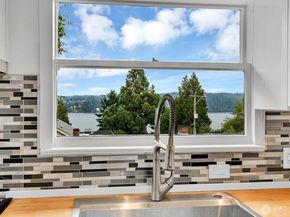 3810 NE 155th Street, Lake Forest Park WA 98155