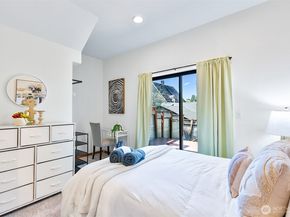 421 23rd Avenue B, Seattle WA 98122