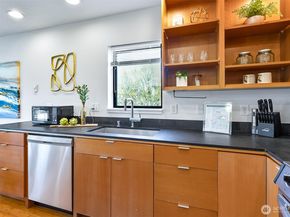 421 23rd Avenue B, Seattle WA 98122
