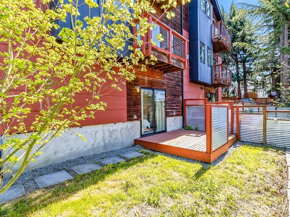 421 23rd Avenue B, Seattle WA 98122