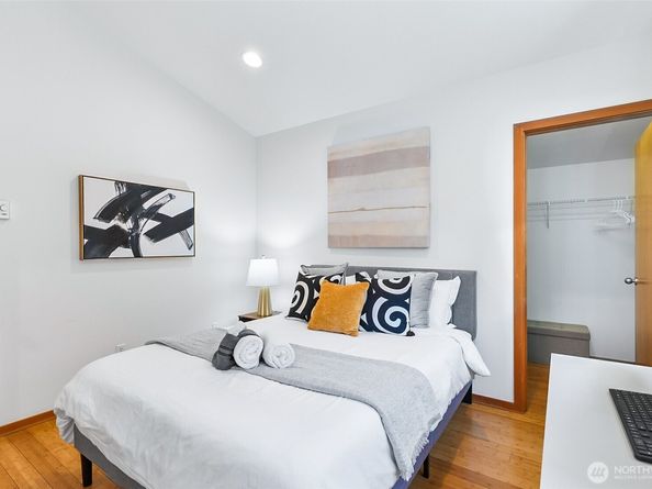 421 23rd Avenue B, Seattle WA 98122