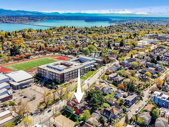 421 23rd Avenue B, Seattle WA 98122