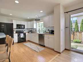 177 Glennwood Avenue SE, Renton WA 98056