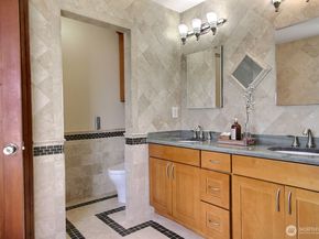 177 Glennwood Avenue SE, Renton WA 98056