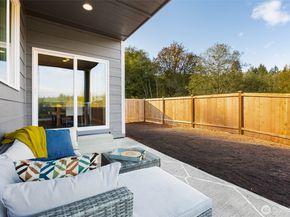 154 NE Shadowhawk Lane, Bremerton WA 98311