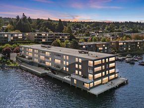733 Lake Street S 202, Kirkland WA 98033