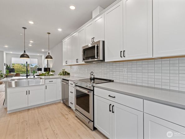 2126 N 147th Street D, Shoreline WA 98133