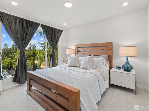 2126 N 147th Street D, Shoreline WA 98133