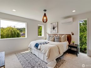 5427 25th Avenue SW, Seattle WA 98106