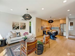 5427 25th Avenue SW, Seattle WA 98106