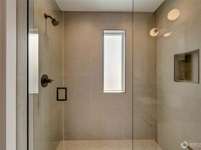 5427 25th Avenue SW, Seattle WA 98106