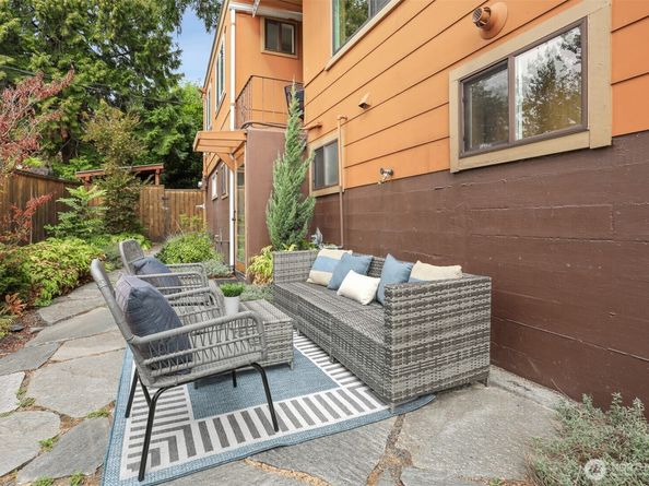 4320 Palatine Avenue N, Seattle WA 98103