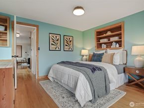 4320 Palatine Avenue N, Seattle WA 98103