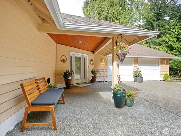 26702 Ohio Avenue NE, Kingston WA 98346