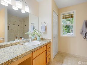 26702 Ohio Avenue NE, Kingston WA 98346