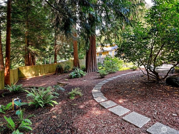 26702 Ohio Avenue NE, Kingston WA 98346