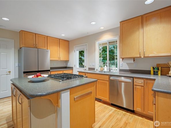 26702 Ohio Avenue NE, Kingston WA 98346