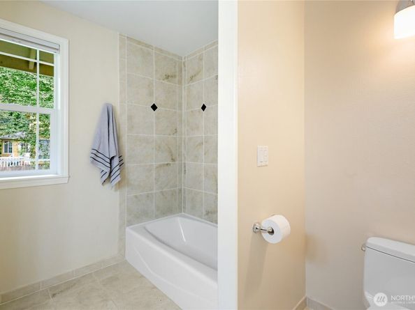 26702 Ohio Avenue NE, Kingston WA 98346