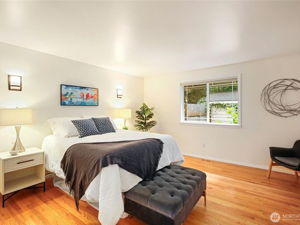 26702 Ohio Avenue NE, Kingston WA 98346