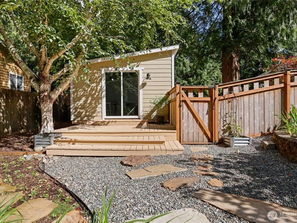 26702 Ohio Avenue NE, Kingston WA 98346