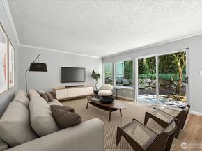 18910 NW 8th Avenue NW 121, Shoreline WA 98177