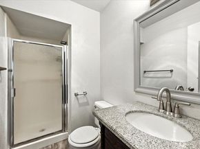 18910 NW 8th Avenue NW 121, Shoreline WA 98177