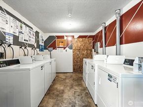 18910 NW 8th Avenue NW 121, Shoreline WA 98177