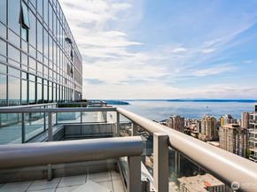 588 Bell Street 315S, Seattle WA 98121