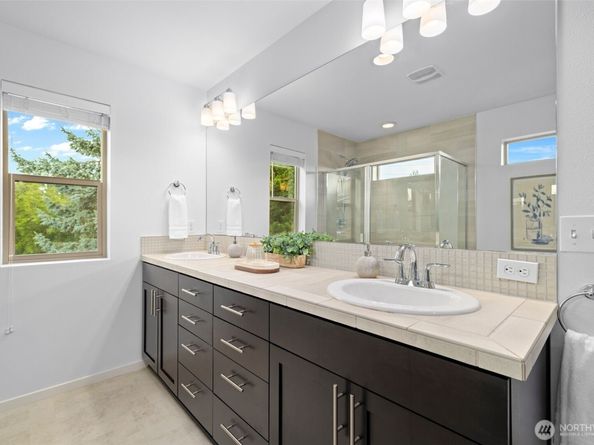 19225 97th Avenue S, Renton WA 98055