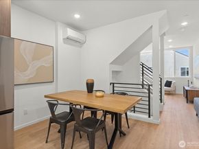 918 28th Avenue S C, Seattle WA 98144