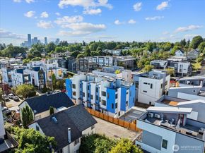 918 28th Avenue S C, Seattle WA 98144