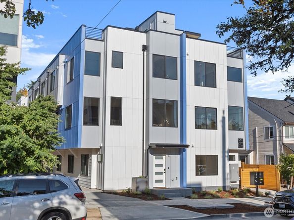918 28th Avenue S C, Seattle WA 98144